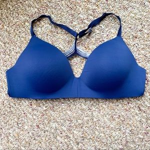 🌸 VICTORIA’S SECRET Blue Wireless Bra